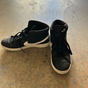 Nike Men’s Court Royal 2 High Top Sneakers